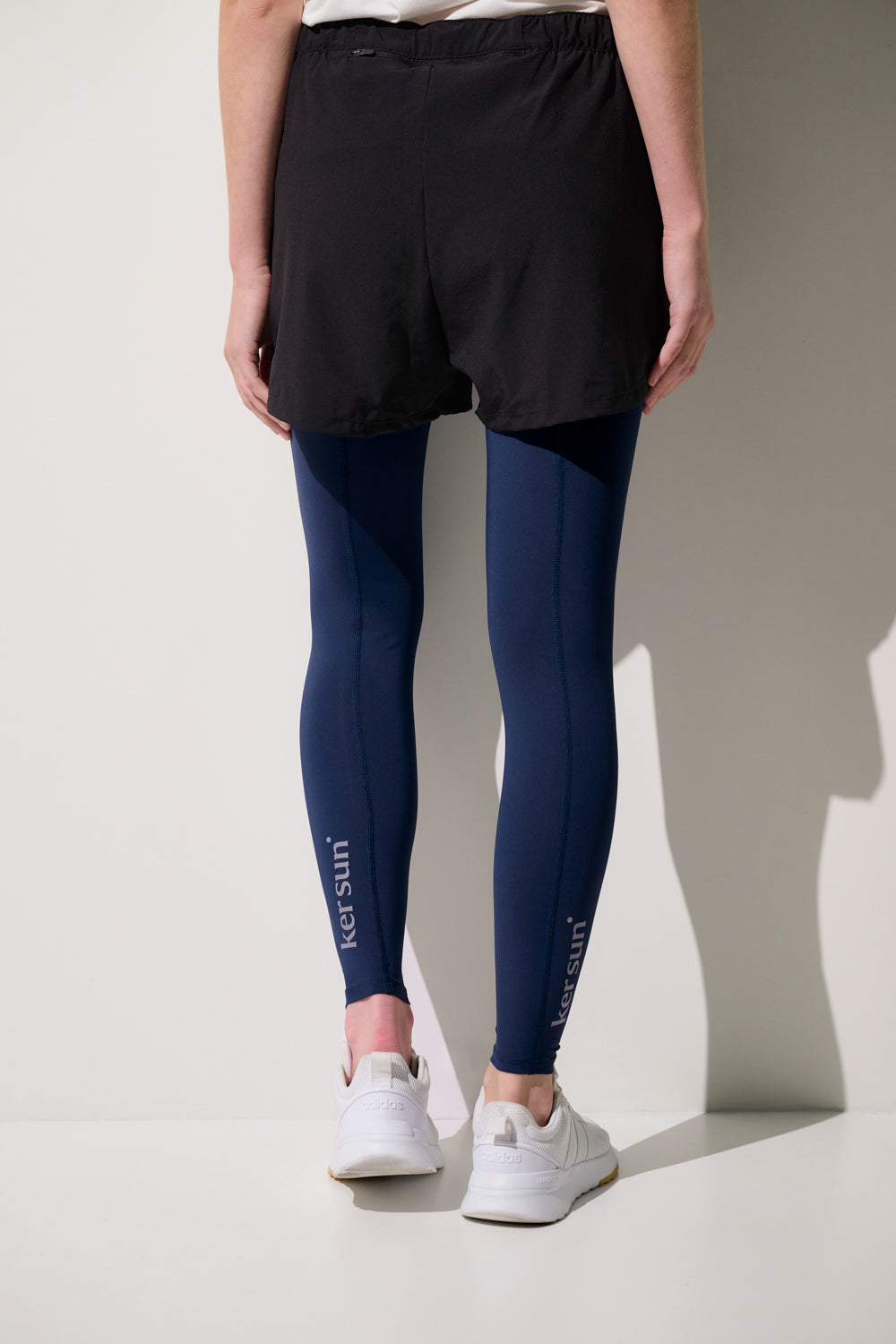 Jambières anti-UV Ventoux en bleu pour femme, UPF 50+, idéales pour le cyclisme et la course à pied.