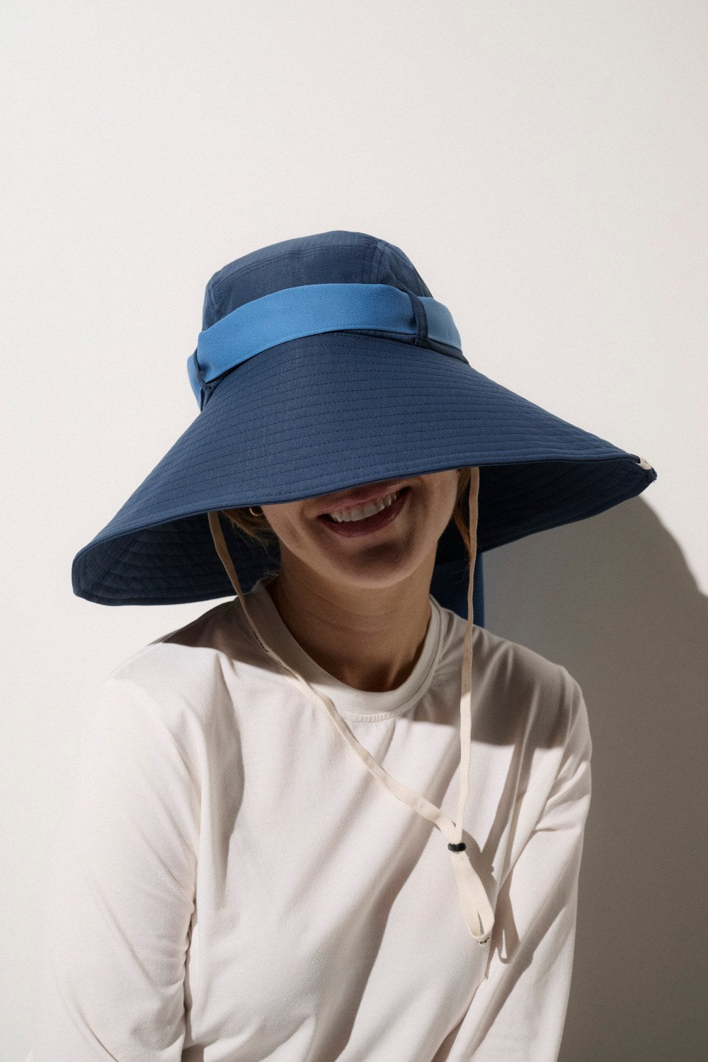 Cappello da Sole a Tesa Larga: Guida per la Scelta Perfetta Cappello da Sole a Tesa Larga: Guida per la Scelta Perfetta