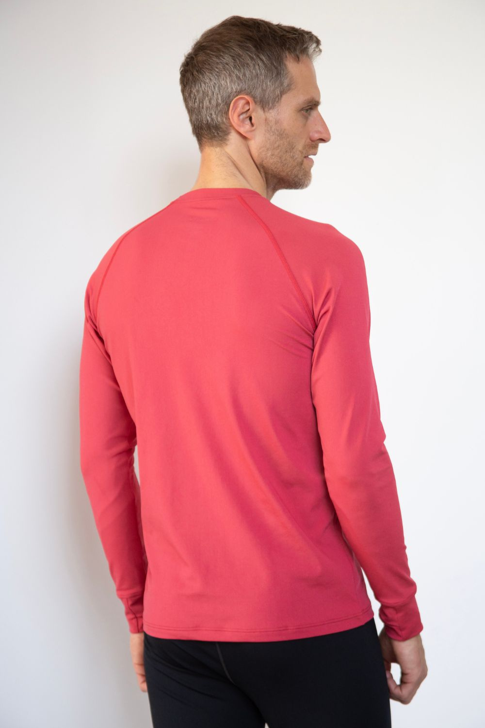 T-shirt de bain anti-UV homme rouge, manches longues, léger et respirant, certifié UPF 50+.