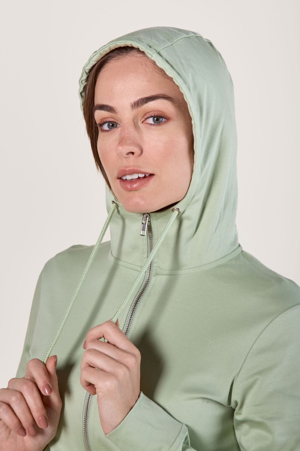 Sweat-shirt anti-UV femme, capuche, couleur Herbe Fraîche, pour activités extérieures, certifié UPF50+.