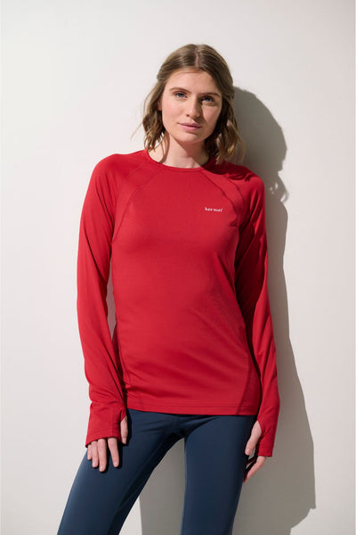 T-shirt anti-UV Boston rouge pour femme, léger et respirant, offrant une protection UPF 50+ pour le sport.