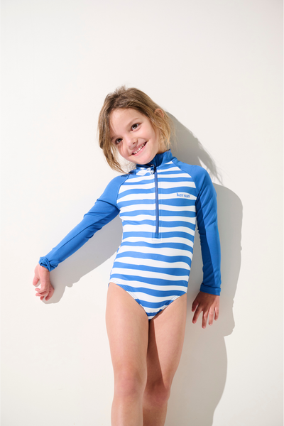 Maillot de bain anti-UV manches longues - Flores pour fille, rayé bleu, idéal pour protection solaire en été.