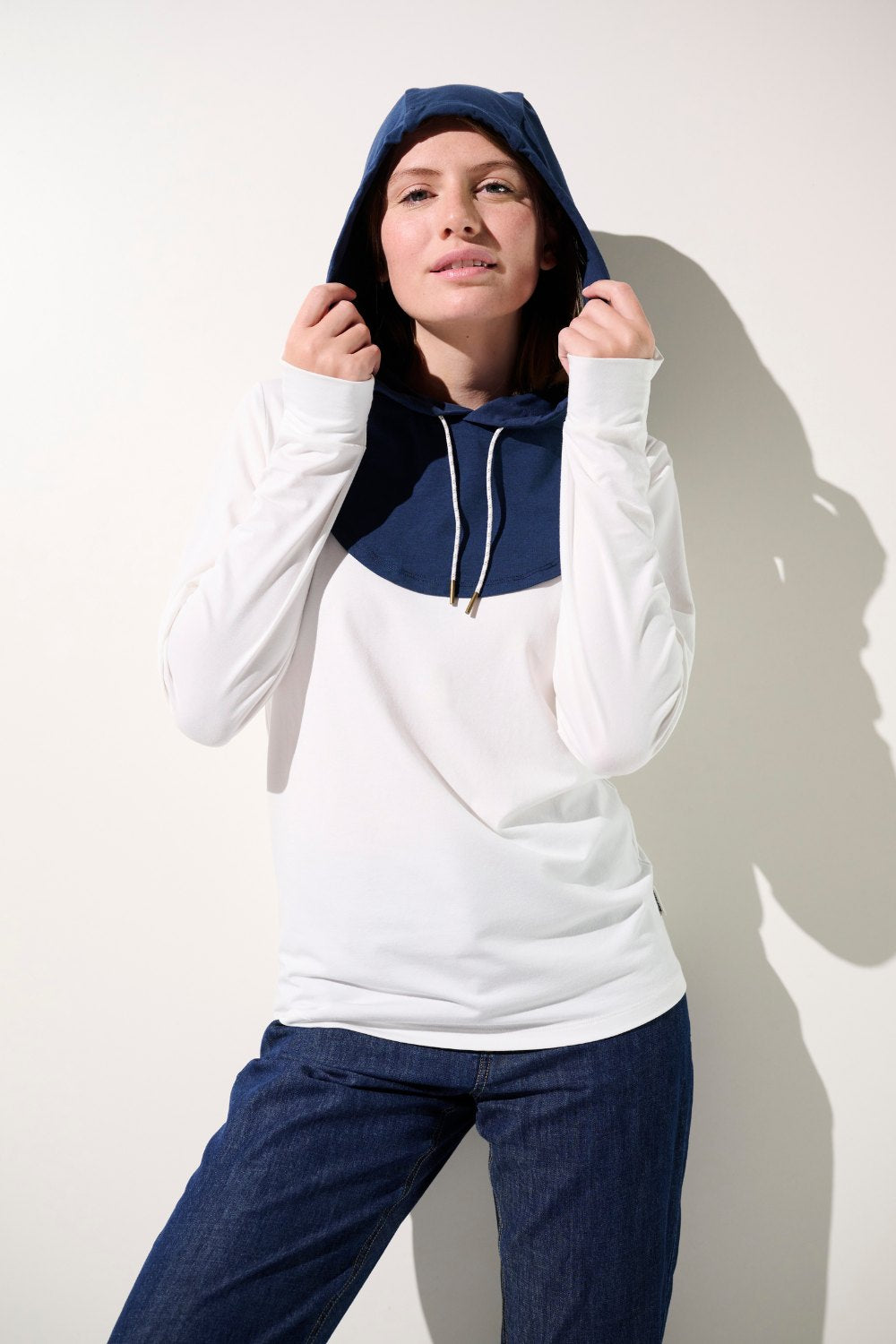 Capuche anti-UV - Mojave pour femme, vêtement léger respirant UPF 50+, idéal pour se protéger du soleil.