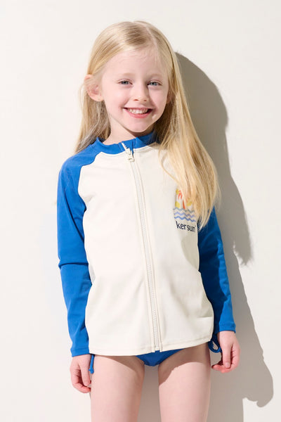 Veste de bain anti-UV blanche et bleue pour enfant, léger et respirant, UPF 50+ pour protection solaire.