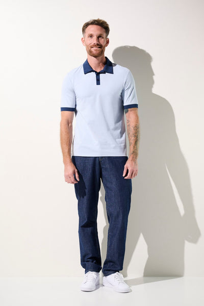 Polo anti-UV Saint-Malo bleu clair avec col, pour homme, léger et élégant, offrant une protection solaire UPF 50+.