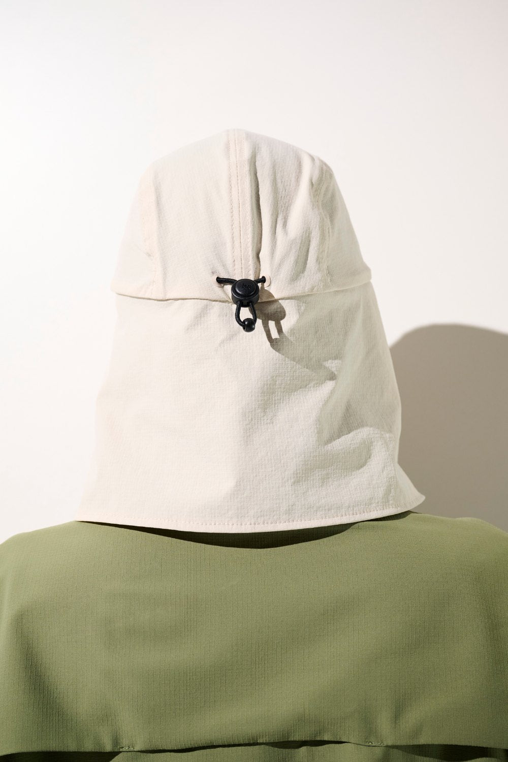 Casquette anti-UV - Sequoia beige avec protection complète, idéale pour les activités outdoor ensoleillées.