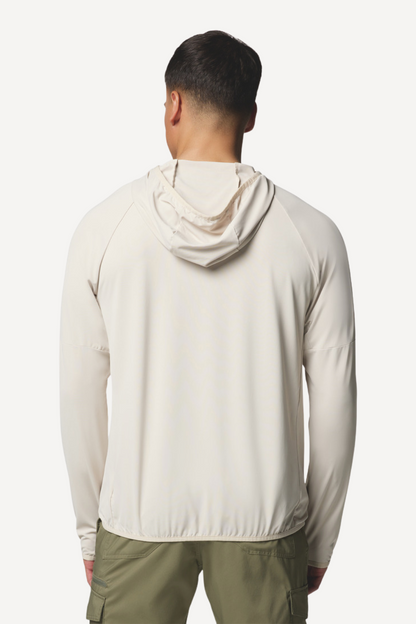 Hoodie anti-UV beige pour homme, léger et respirant, offrant protection solaire UPF 50+, idéal pour les activités extérieures.
