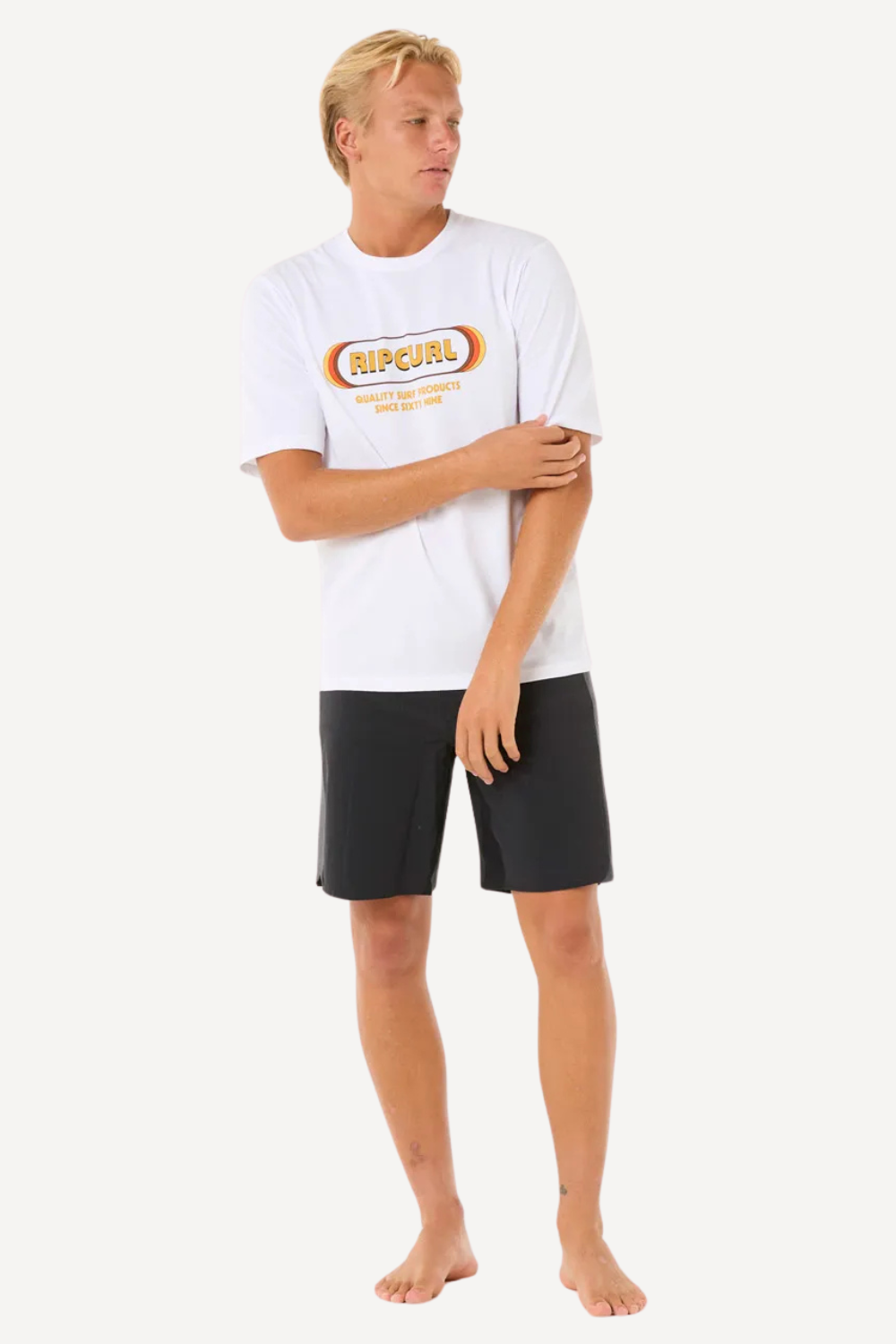 T-shirt de bain anti-UV blanc pour homme, marque Rip Curl, coupe décontractée et protection solaire UPF 50+.