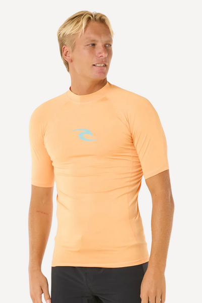 Lycra anti-UV orange pour homme, UPF 50+, idéal pour les activités nautiques et la protection solaire.